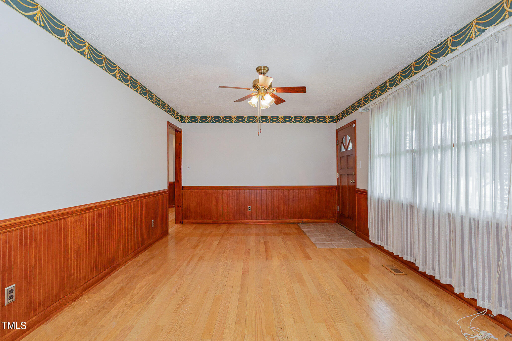 841 Brighton Road Fayetteville, NC 28314 - Photo 4 of 30 Living Room 2