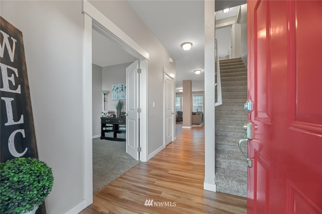 416 Barry Loop Mount Vernon, WA 98274 - Photo 4 of 40 Gallery Image 4