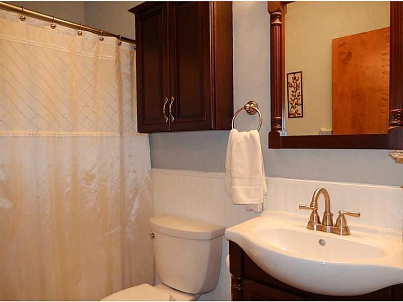 393 Klein Road Rochester, PA 15074 - Photo 18 of 25 Full Bath.