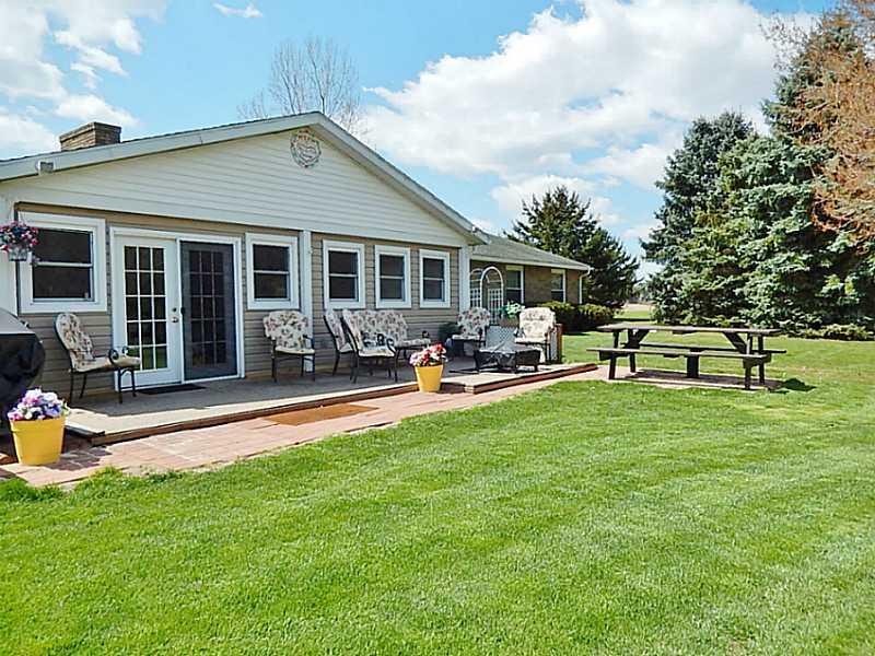 393 Klein Road Rochester, PA 15074 - Photo 19 of 25 Patio/Deck.