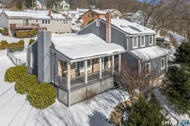 $515,000 | 71 Sentinel Hill Road, Derby, CT 06418