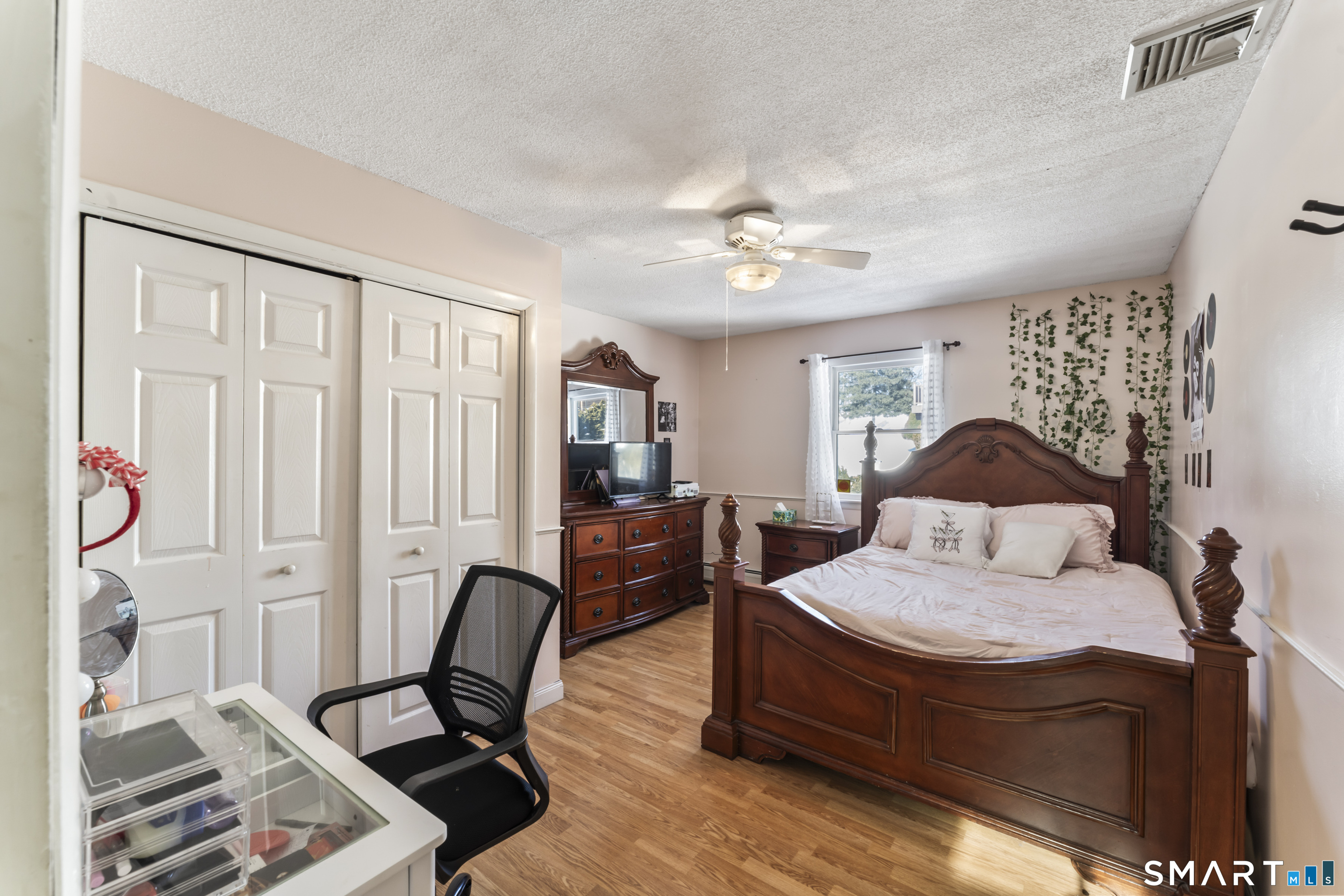 71 Sentinel Hill Road Derby, CT 06418 - Photo 15 of 39