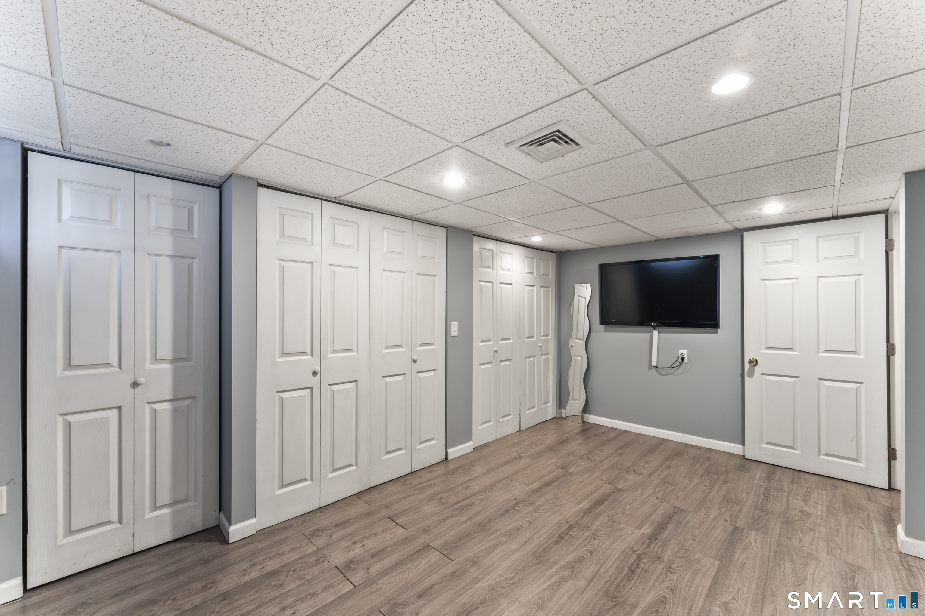 71 Sentinel Hill Road Derby, CT 06418 - Photo 27 of 39