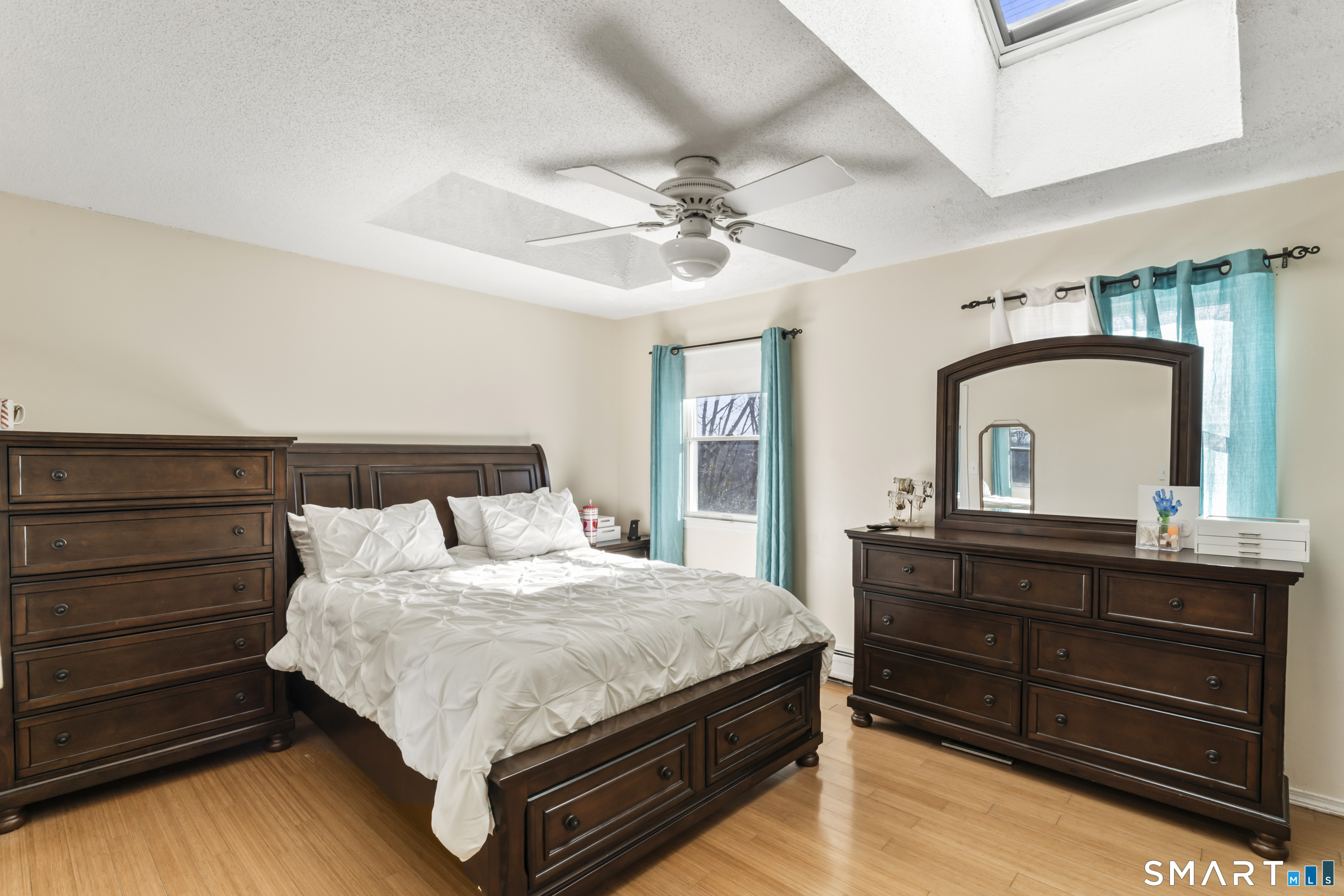 71 Sentinel Hill Road Derby, CT 06418 - Photo 10 of 39