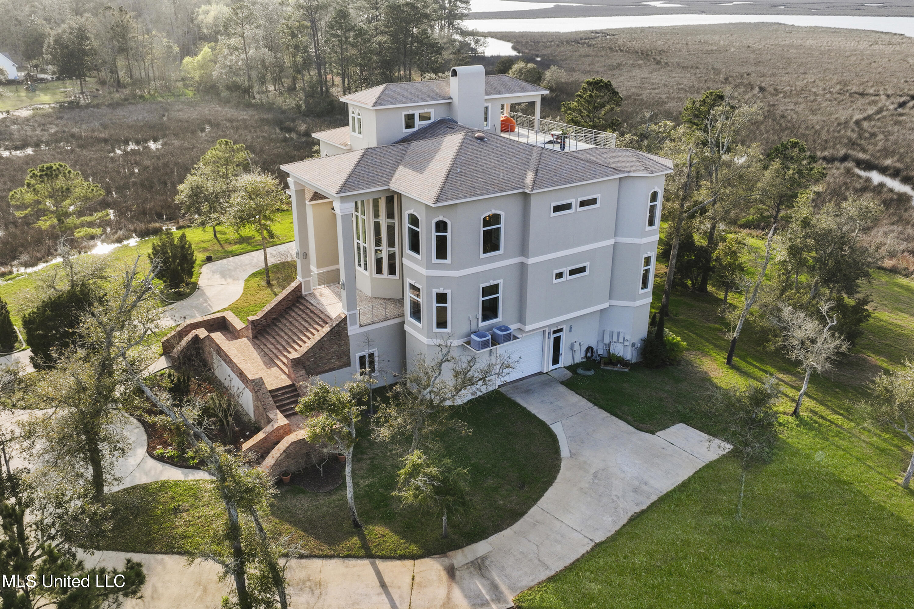 707 Rue Rivage Ocean Springs, MS 39564 - Photo 5 of 76 009