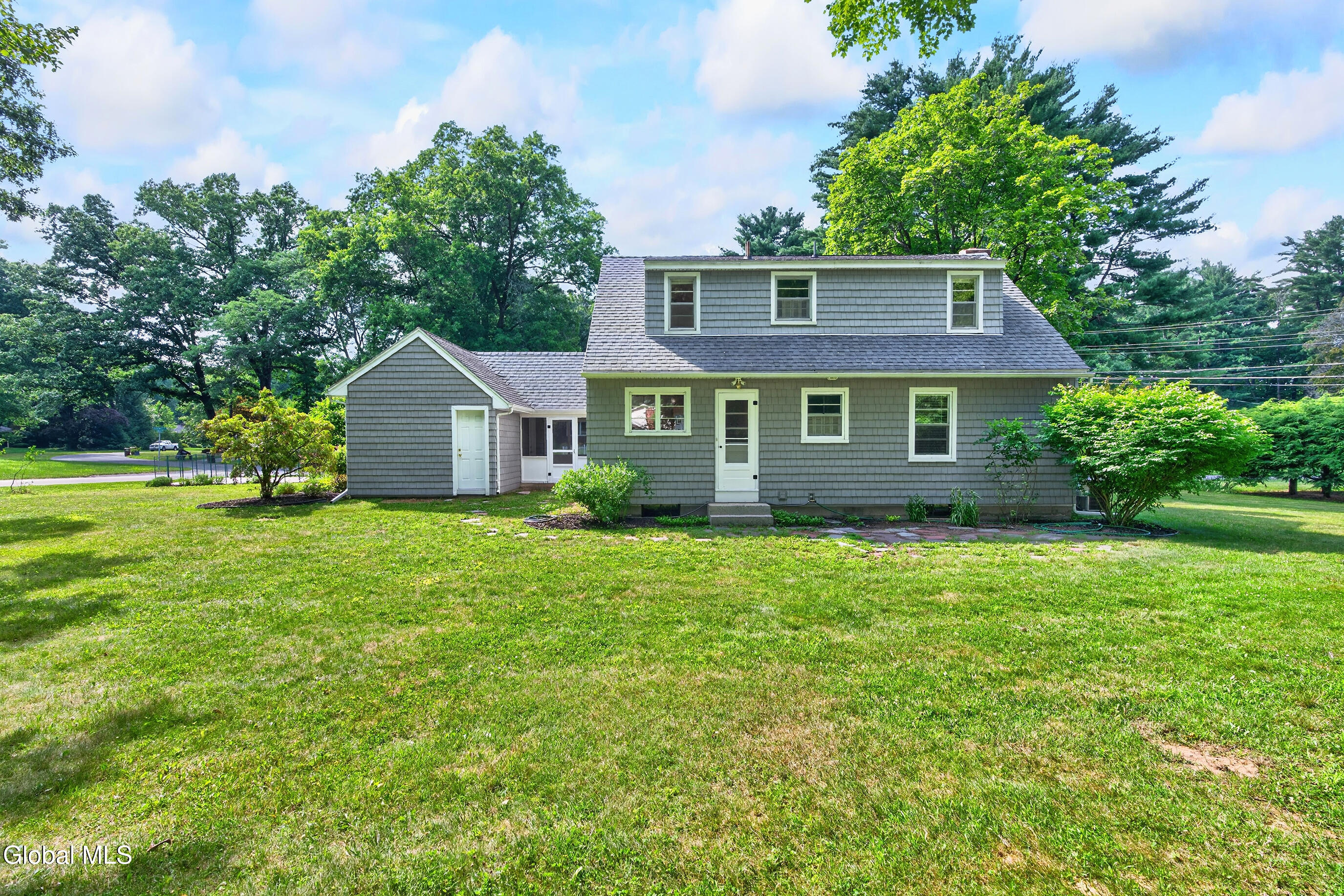 30 Clarkson Road Bethlehem, NY 12054 - Photo 5 of 60 007-30-Clarkson-Road-Delmar-NY-12054