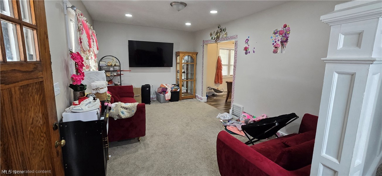 688 Dayton Street Akron, OH 44310 - Photo 39 of 41