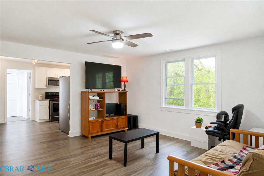633 Fitchetts Wharf Road Mathews, VA 23109 - Photo 5 of 24