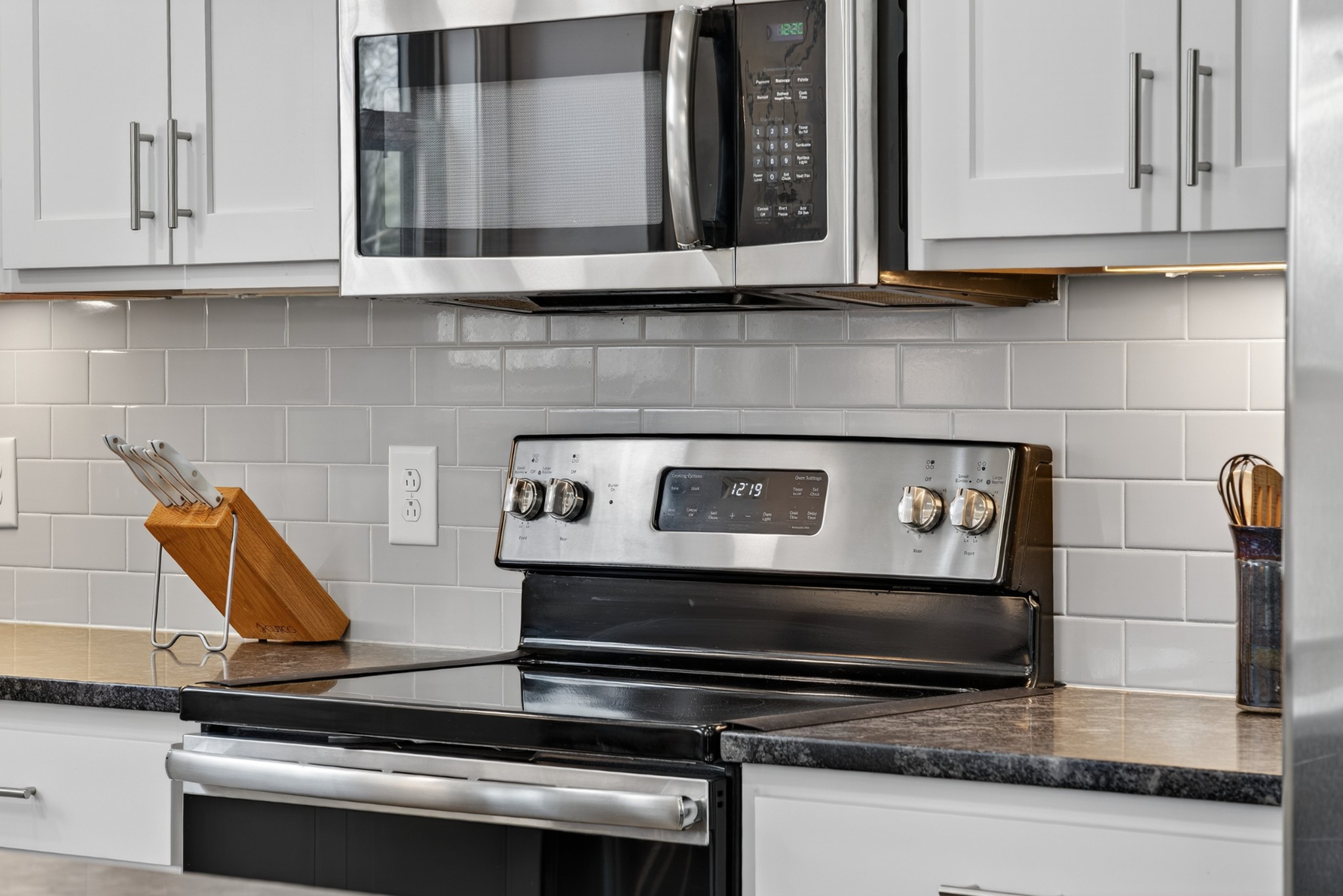 6716 Old Highway 431 Springfield, TN 37172 - Photo 27 of 58 a stove top oven sitting inside of a kitchen