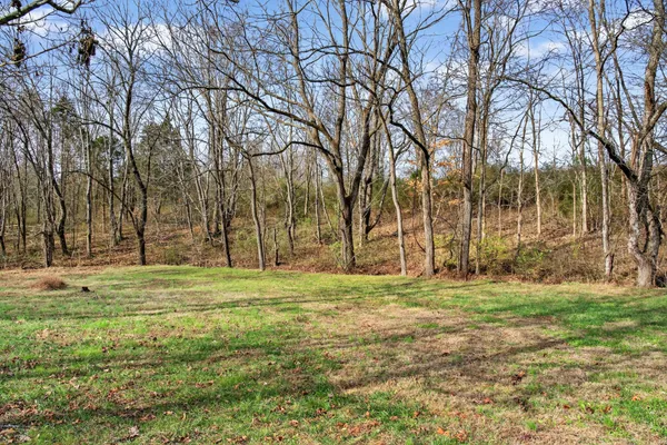 $549,900 | 6716 Old Highway 431, Springfield, TN 37172