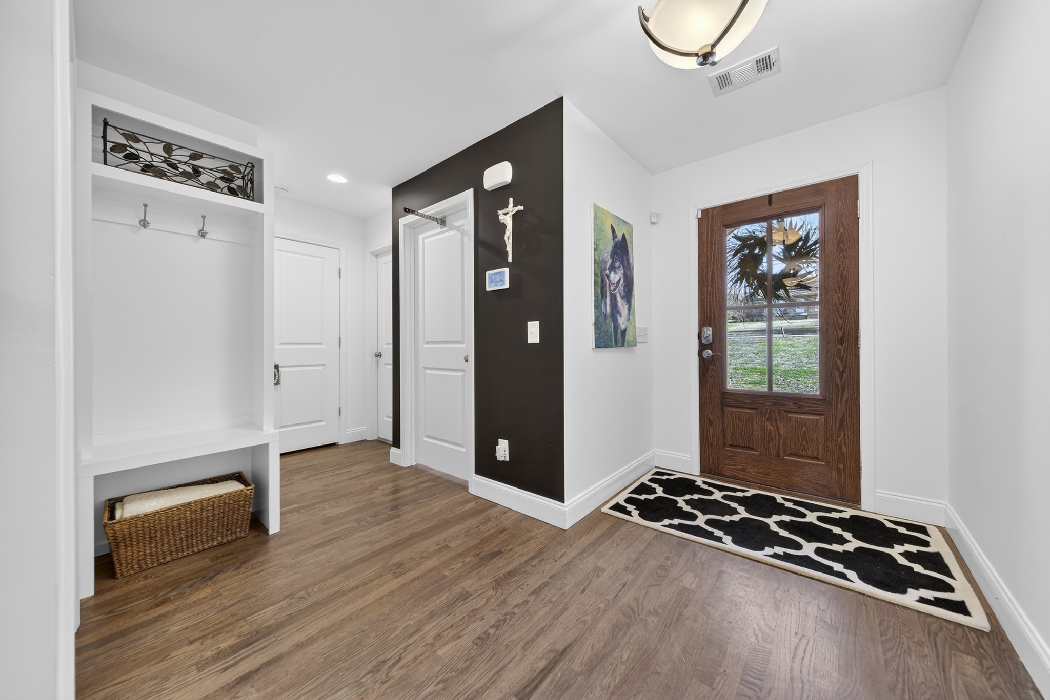 6716 Old Highway 431 Springfield, TN 37172 - Photo 10 of 58 a view of a livingroom with wooden floor