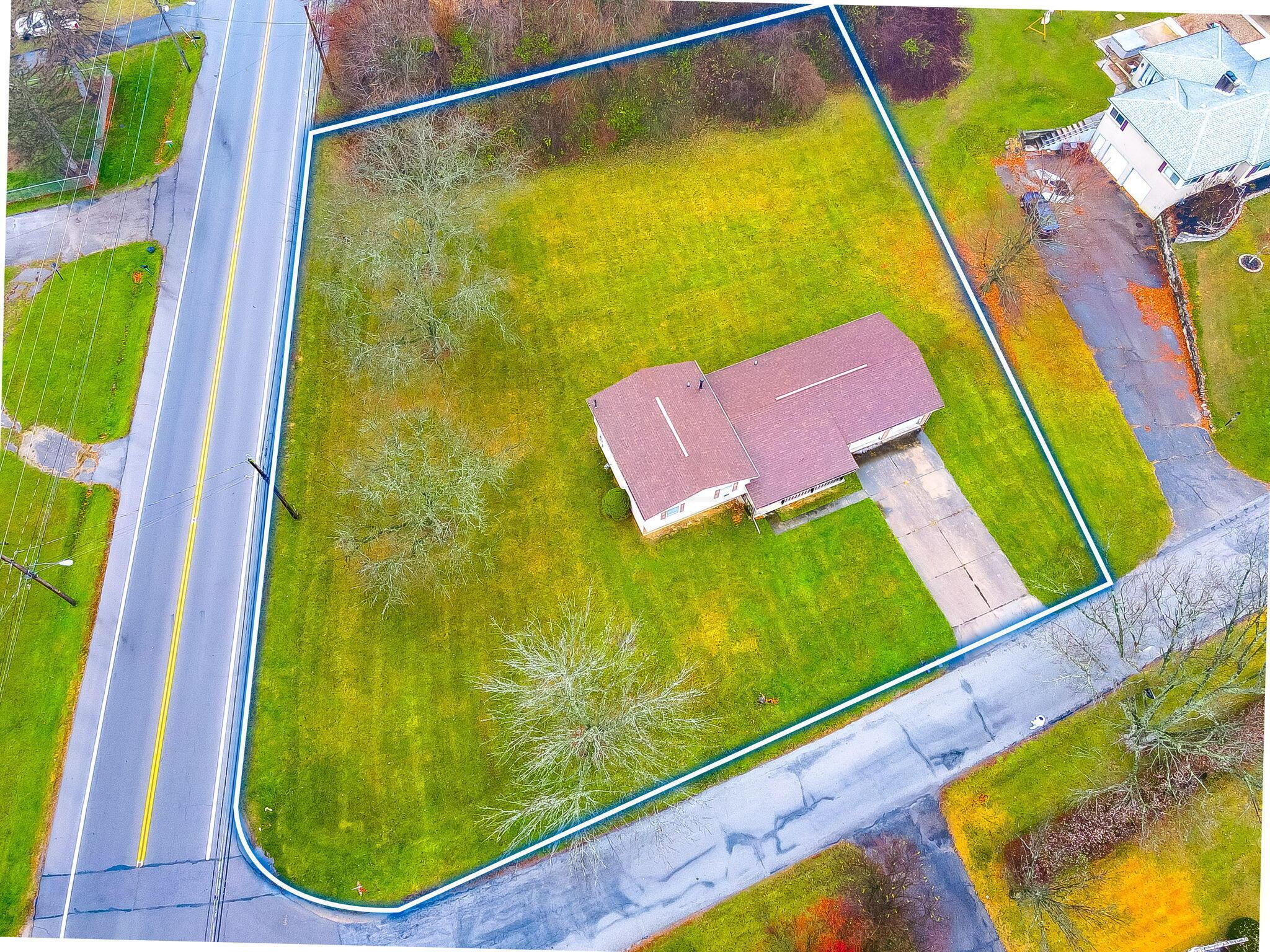 487 Meadow Lane Springfield, OH 45505 - Photo 5 of 58 487 Meadow Ln (Drone)-3