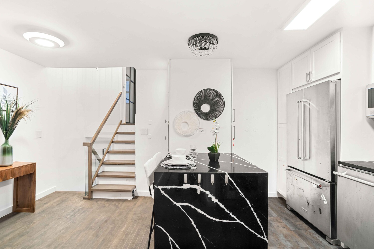 225 East 86th Street, Unit 204 Manhattan, NY 10028 - Photo 9 of 17 a very nice looking room with wooden floor