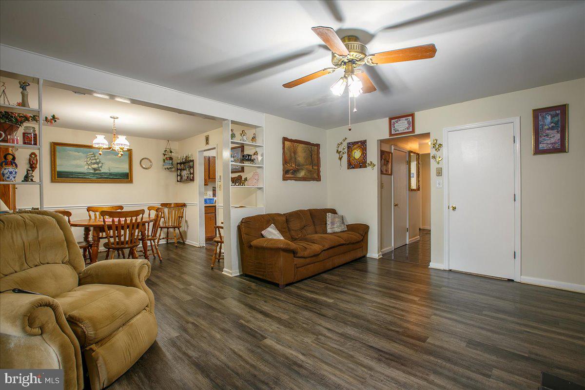 3 Winding Way Lititz, PA 17543 - Photo 3 of 34 a living room with furniture and wooden floor
