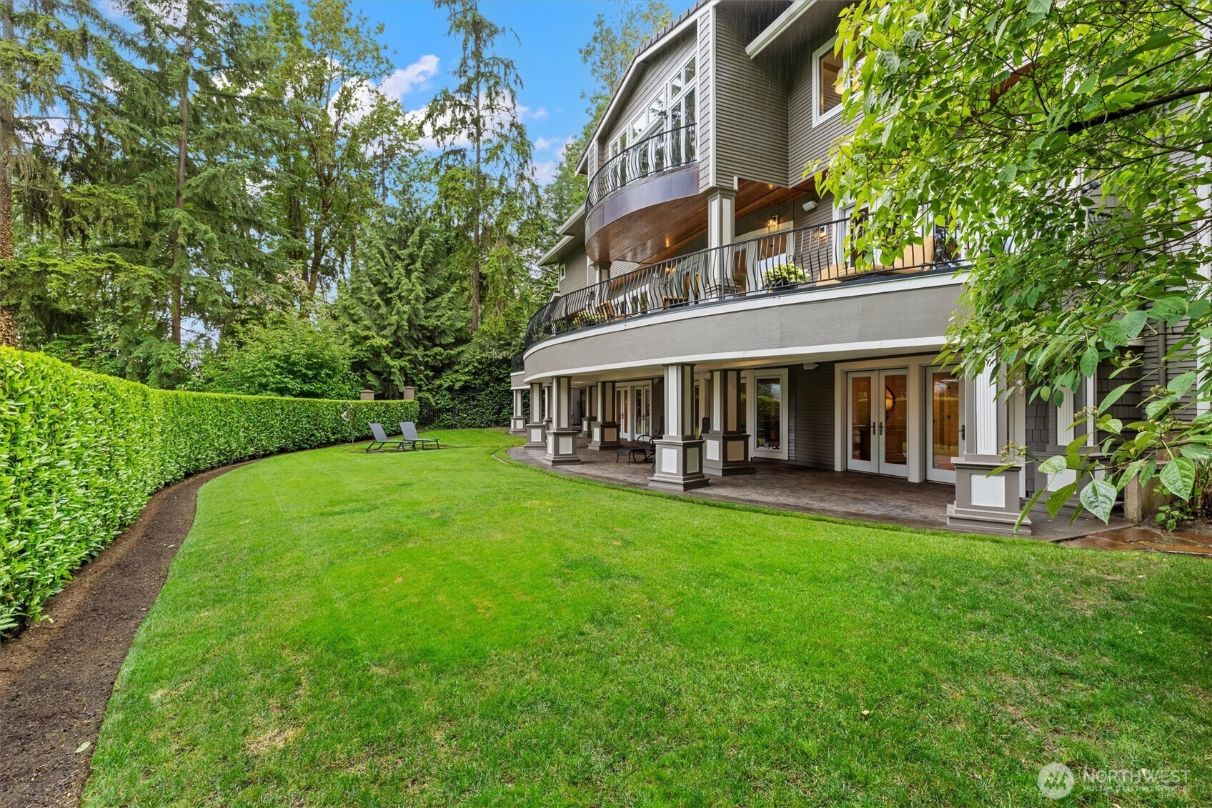 6434 East Mercer Way Mercer Island, WA 98040 - Photo 37 of 40