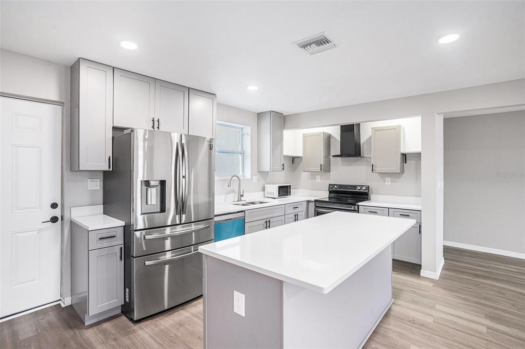 3412 Springfield Drive Holiday, FL 34691 - Photo 7 of 25