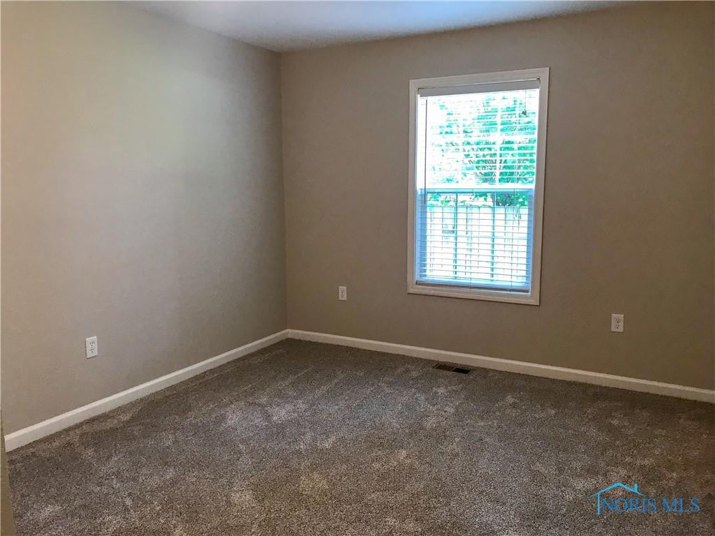 4702 Vineyard Road Toledo, OH 43623 - Photo 12 of 23 Gallery Image 12