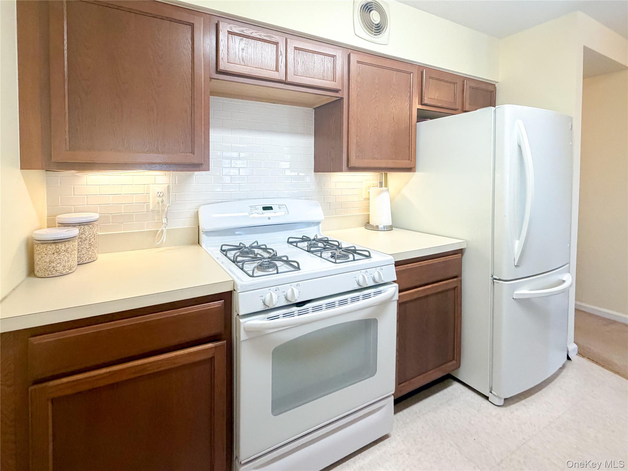 6106 Beach Front Road, Unit 73 Queens, NY 11692 - Photo 10 of 20 Gallery Image 10