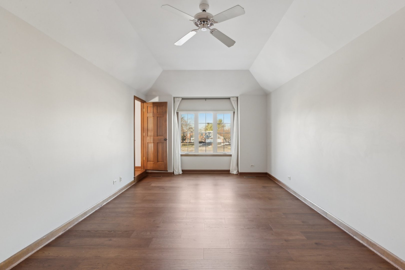 952 West Bailey Road Naperville, IL 60565 - Photo 28 of 64 Gallery Image 28