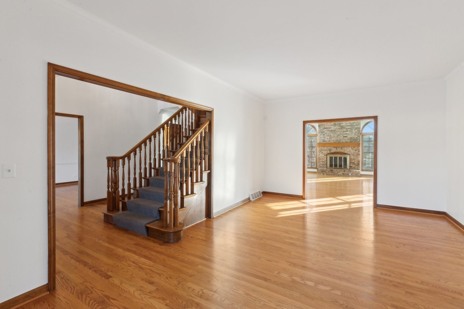 952 West Bailey Road Naperville, IL 60565 - Photo 8 of 64 Gallery Image 8