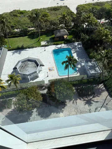 $4,800 | 2401 Collins Avenue, Unit 1110, Miami Beach, FL 33140