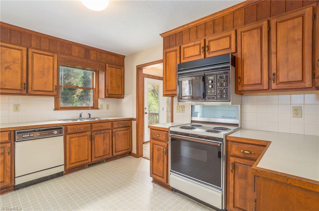 2314 Turner Road Lexington, NC 27292 - Photo 9 of 40 Gallery Image 9
