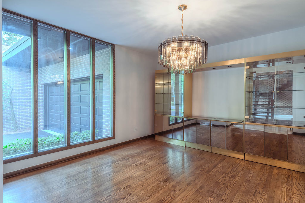 8100 South Park Avenue Burr Ridge, IL 60527 - Photo 7 of 30