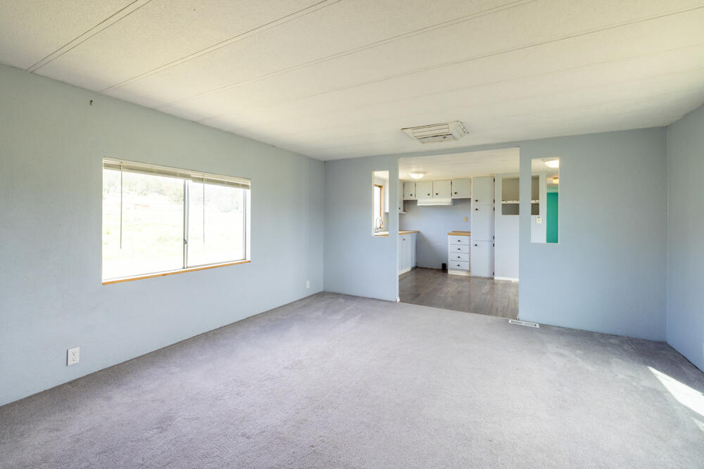 26826 Modoc Street Chiloquin, OR 97624 - Photo 14 of 56 0013