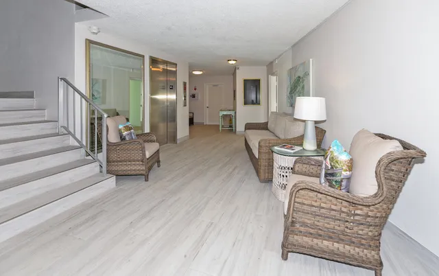 $7,500 | 120 Celestial Way, Unit 303, Juno Beach, FL 33408