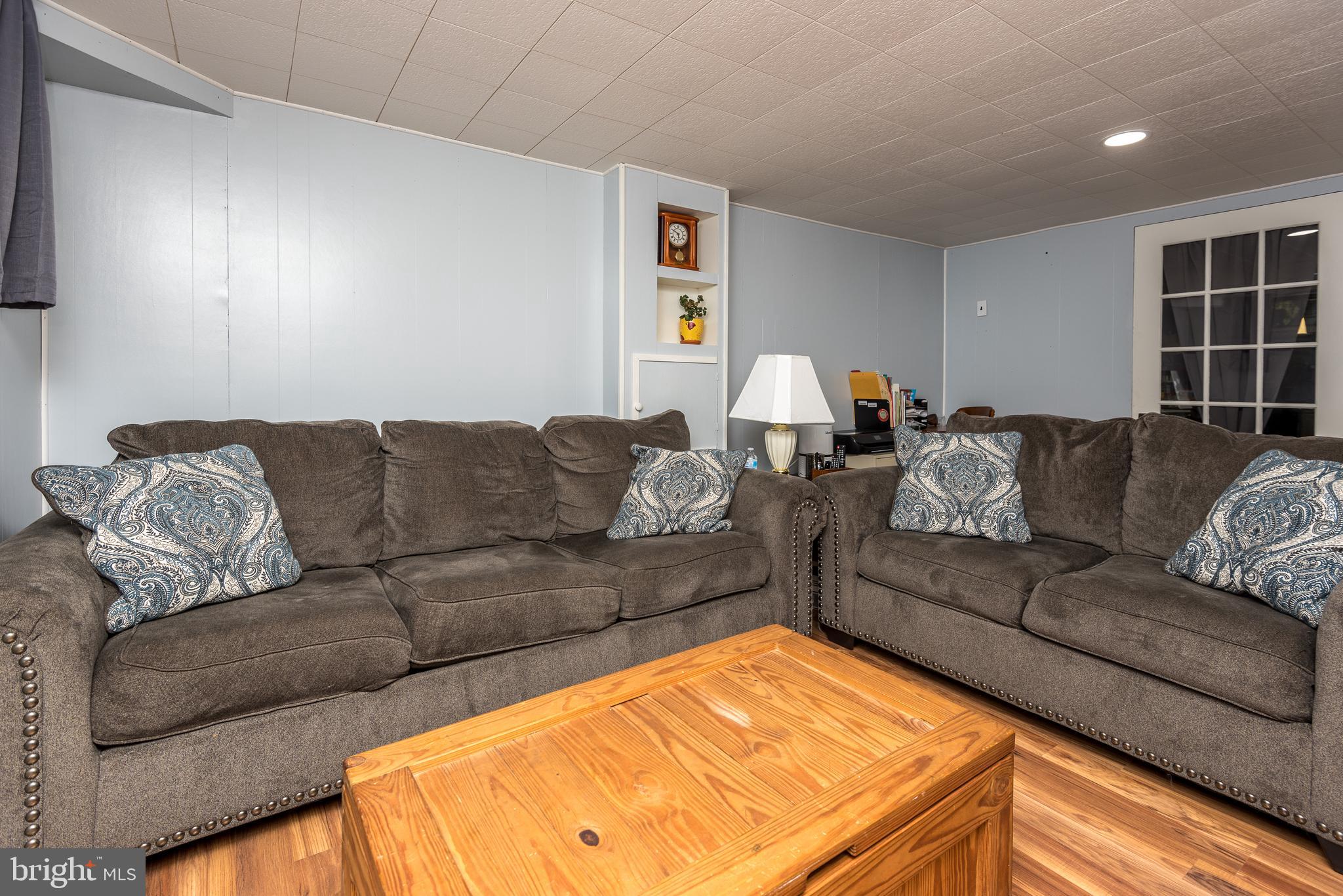 857 Poplar Road Hellertown, PA 18055 - Photo 14 of 16 Gallery Image 14