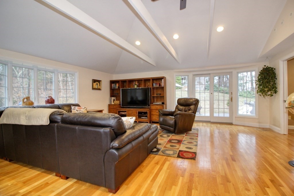 22 Ledgetree Road Medfield, MA 02052 - Photo 13 of 39 Gallery Image 13