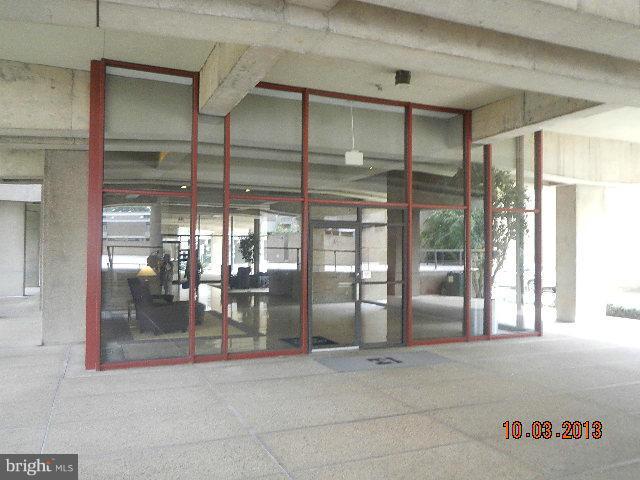 1245 4th Street Southwest, Unit E701 Washington, DC 20024 - Photo 2 of 13 Exterior (General)