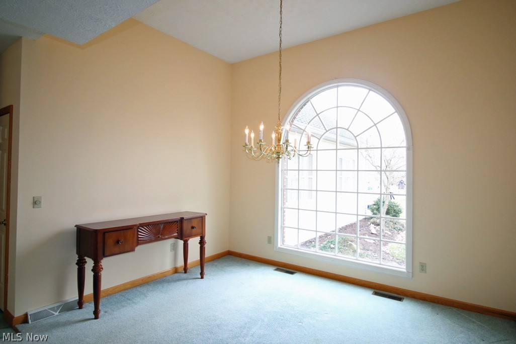 4656 Young Road Stow, OH 44224 - Photo 7 of 13