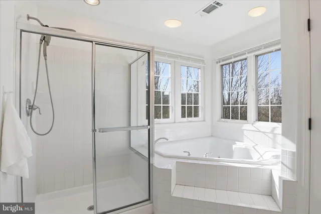 $3,800 | 4550 Fair Valley Drive, Fairfax, VA 22033