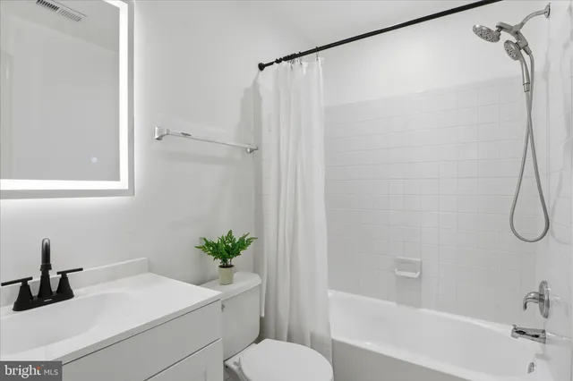 $3,800 | 4550 Fair Valley Drive, Fairfax, VA 22033