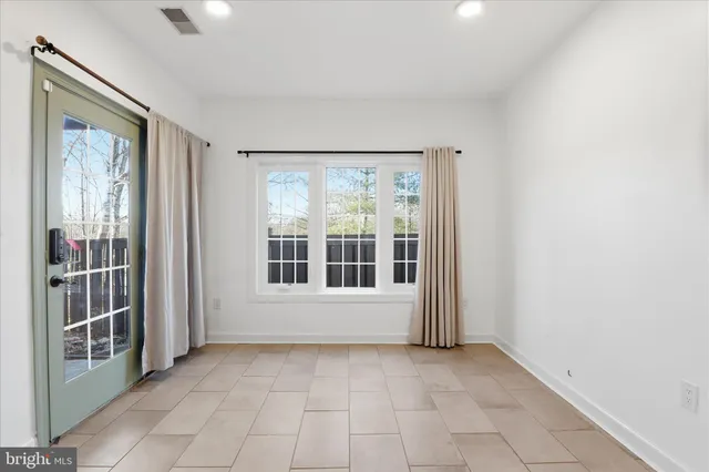 $3,800 | 4550 Fair Valley Drive, Fairfax, VA 22033