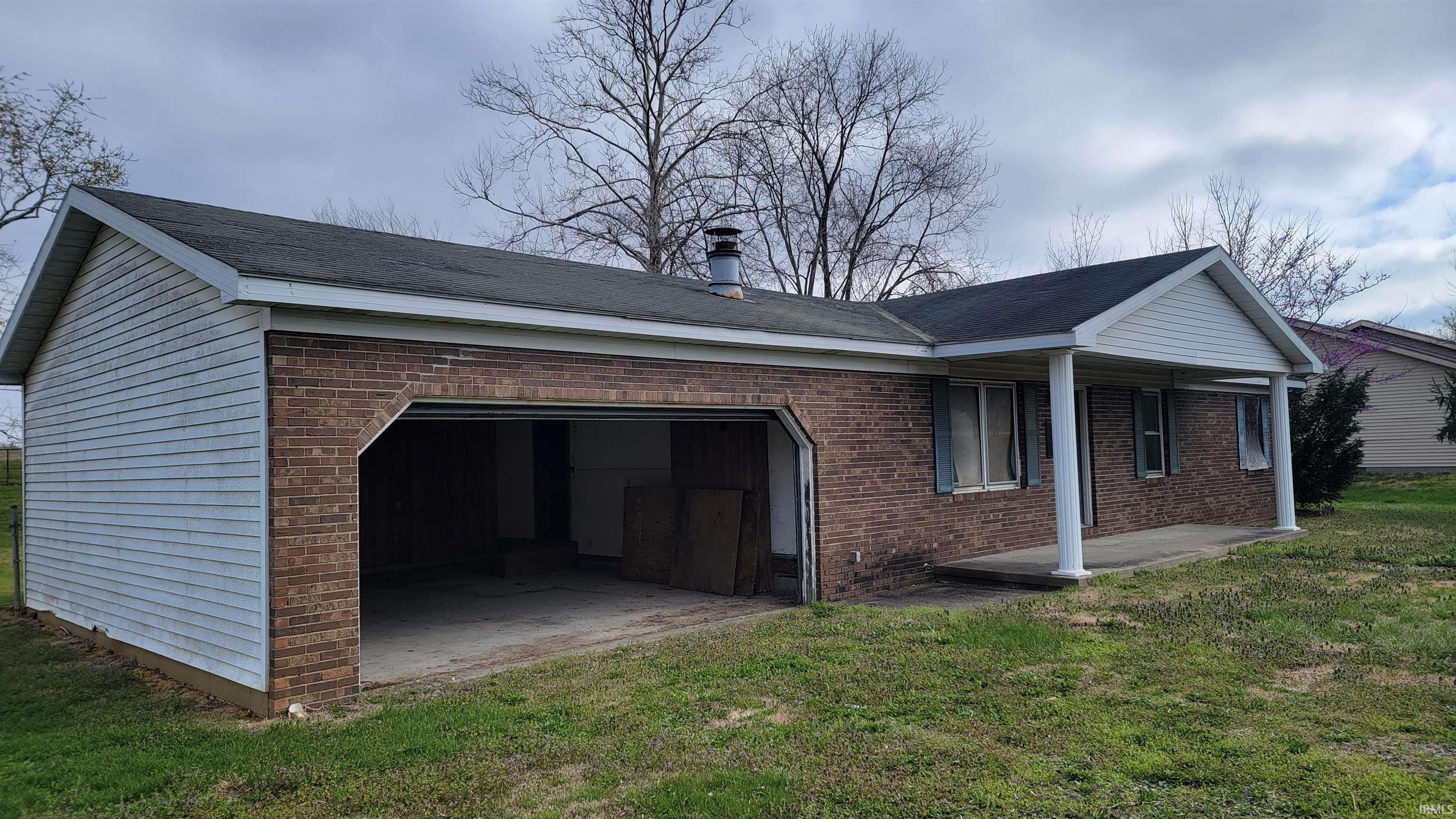 1325 Mackey Ferry Road Mount Vernon, IN 47620 - Photo 2 of 11