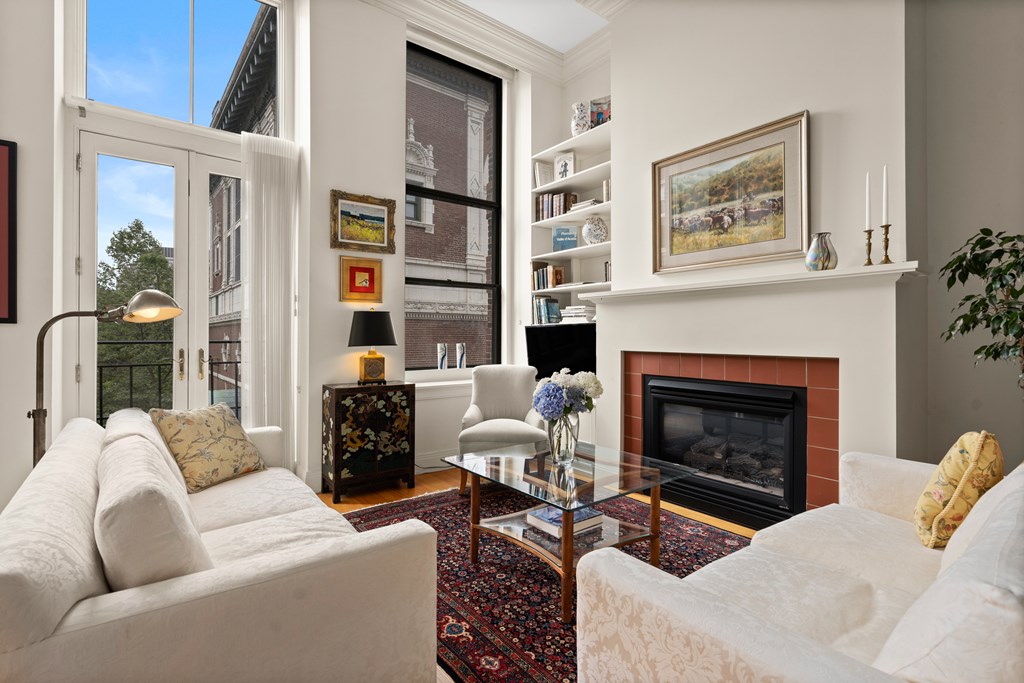 20 Tileston Street, Unit 2J Boston, MA 02113 - Photo 2 of 28