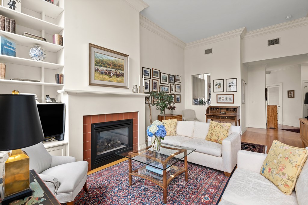 20 Tileston Street, Unit 2J Boston, MA 02113 - Photo 5 of 28