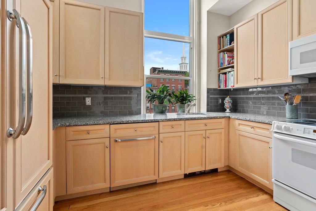 20 Tileston Street, Unit 2J Boston, MA 02113 - Photo 9 of 28