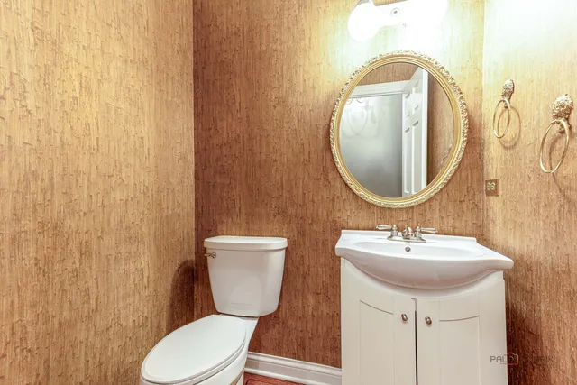 $658,000 | 6 Robin Hood Court, Lincolnshire, IL 60069