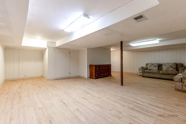 $658,000 | 6 Robin Hood Court, Lincolnshire, IL 60069