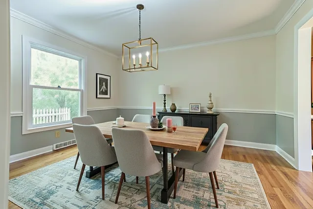 $658,000 | 6 Robin Hood Court, Lincolnshire, IL 60069