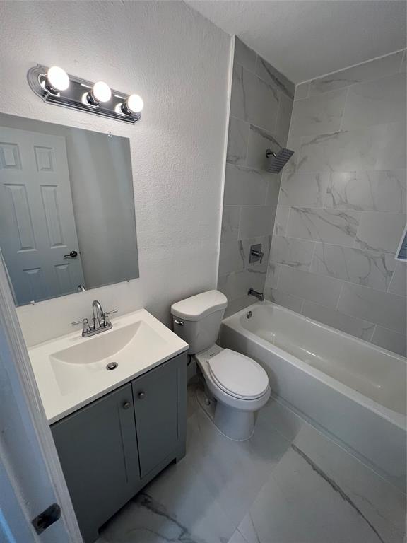 919 Northwest 102nd Street, Unit B Miami, FL 33150 - Photo 13 of 15