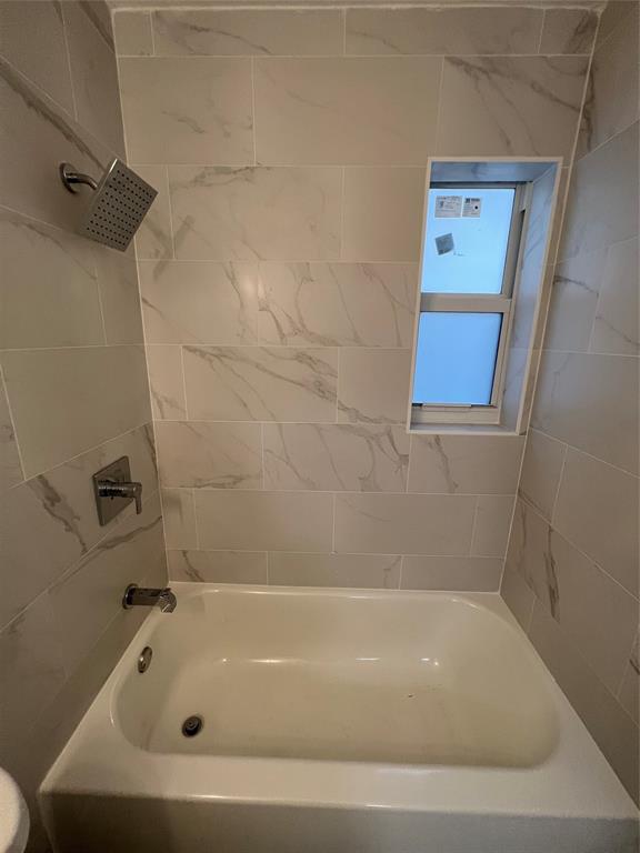 919 Northwest 102nd Street, Unit B Miami, FL 33150 - Photo 14 of 15