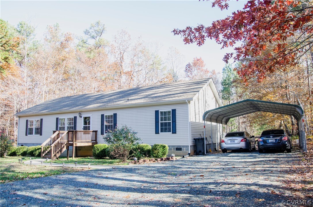 2861 Gold Mine Road Palmyra, VA 22963 - Photo 7 of 32 a view of a house with a patio