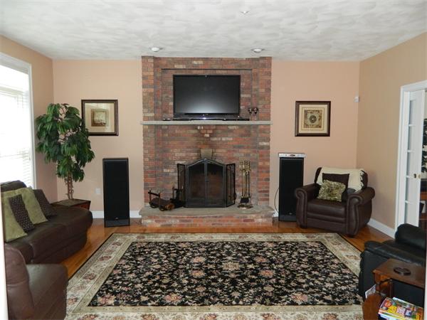 184 Carter Field Road North Andover, MA 01845 - Photo 8 of 25 Gallery Image 8