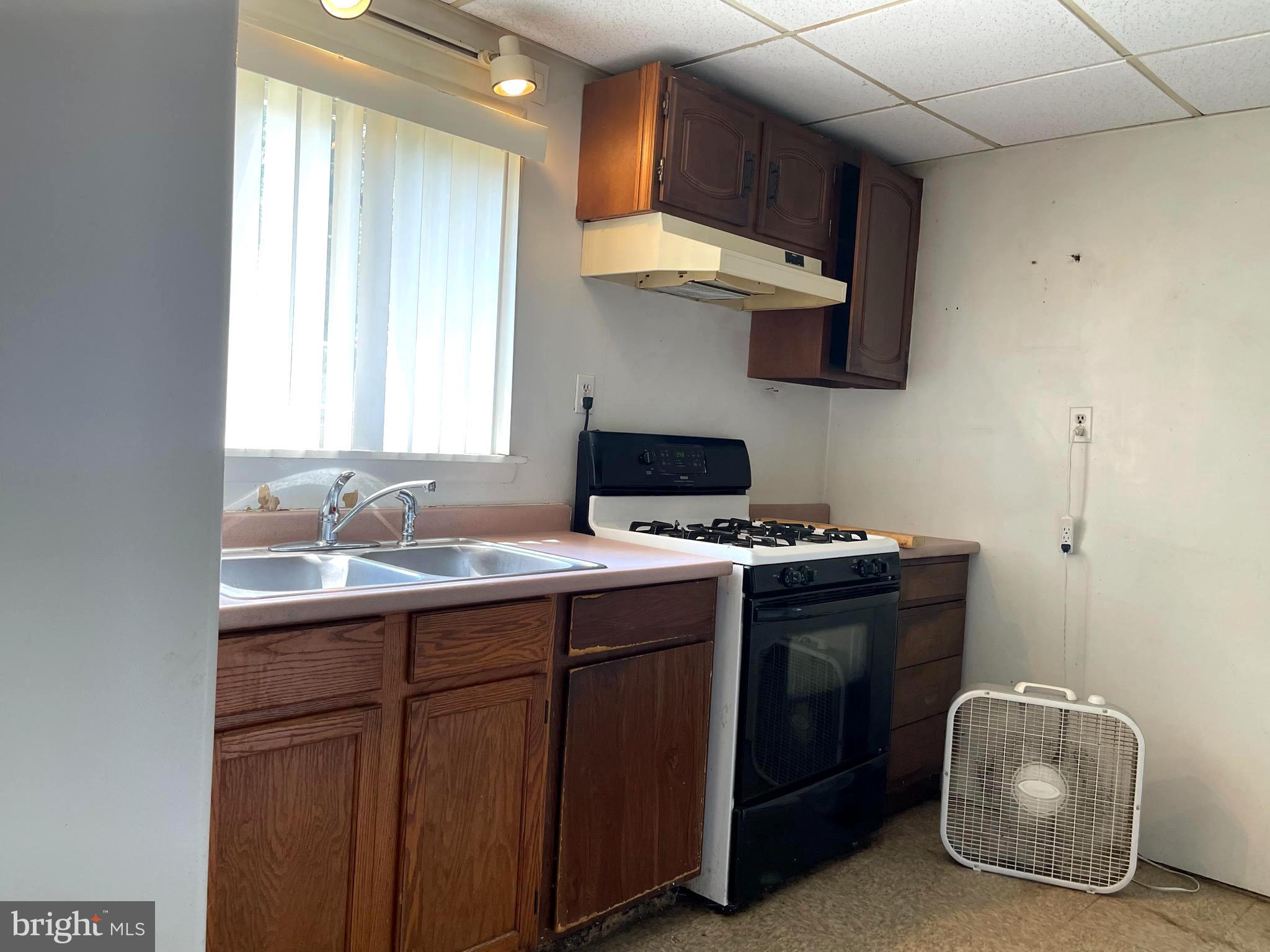 948 Renfrew Street Baltimore, MD 21221 - Photo 20 of 28 Gallery Image 20