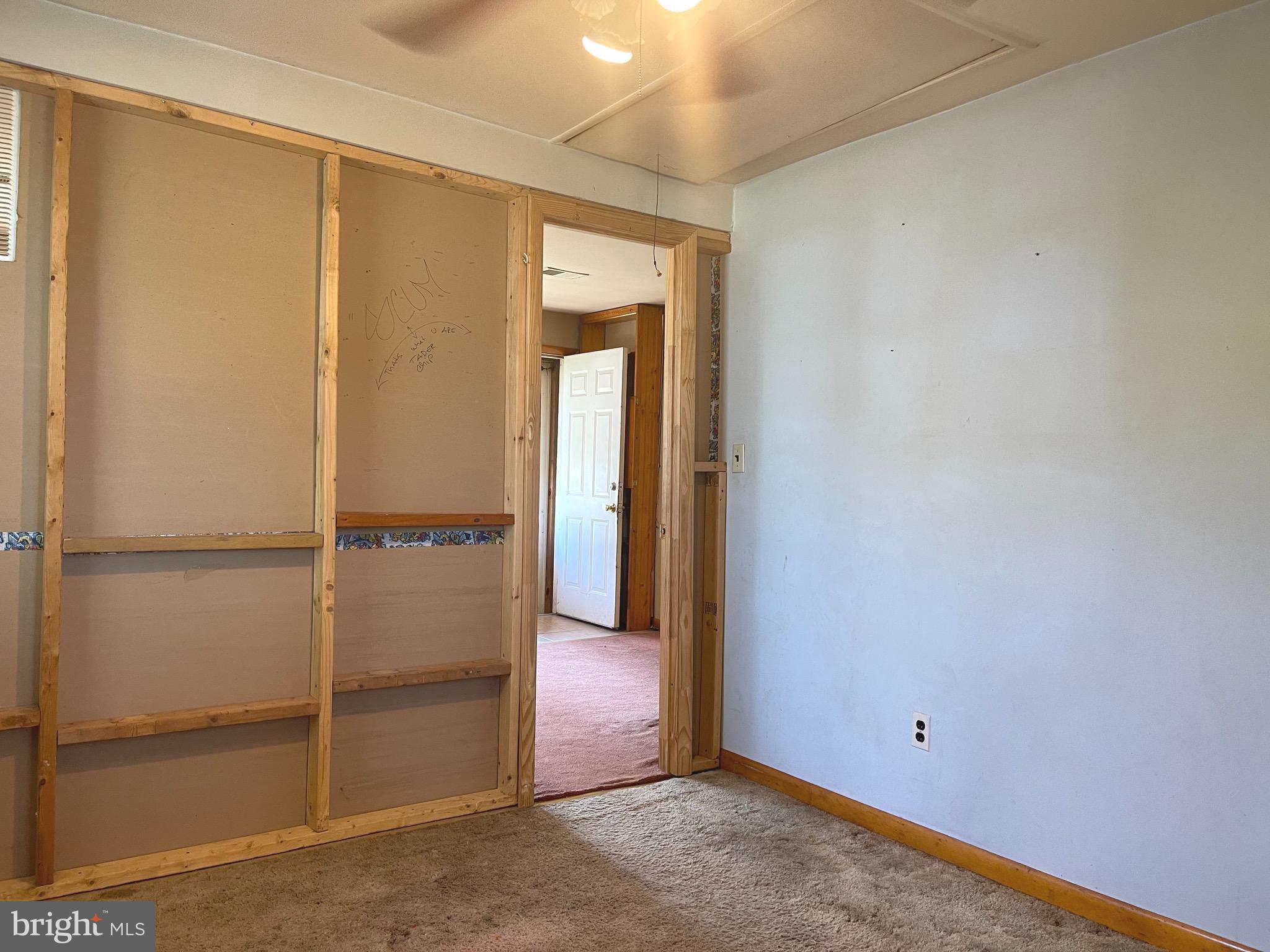 948 Renfrew Street Baltimore, MD 21221 - Photo 9 of 28 Gallery Image 9