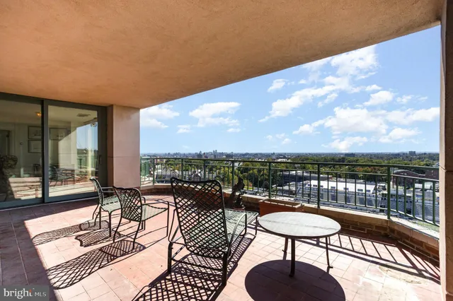 $1,500,000 | 3801 Canterbury Road, Unit 1104, Baltimore, MD 21218